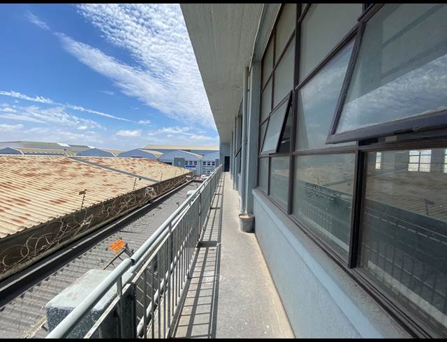 482M² BUSINESS CENTRE TO LET IN PAARDEN EILAND