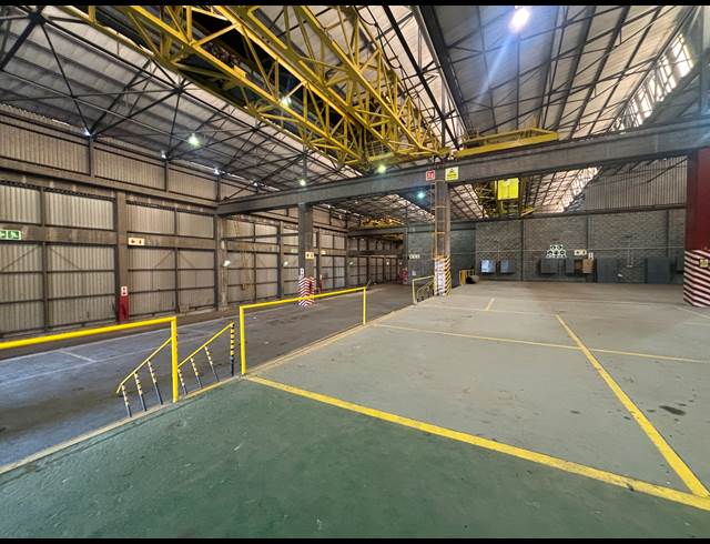 1,900M² WAREHOUSE TO LET IN BRACKENFELL INDUSTRIAL