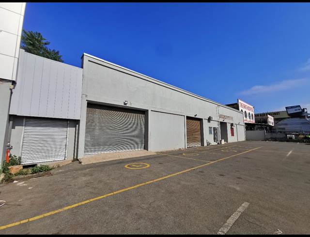 5,935M² WAREHOUSE TO LET IN CITY & SUBURBAN