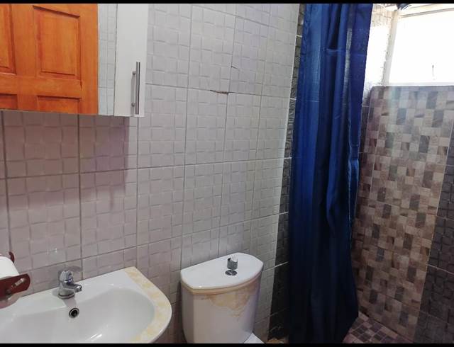 1 bed property to rent in WINCHESTER HILLS