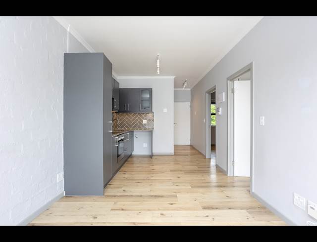 2 BEDROOM APARTMENT BLOCK RENTED IN WYNBERG UPPER