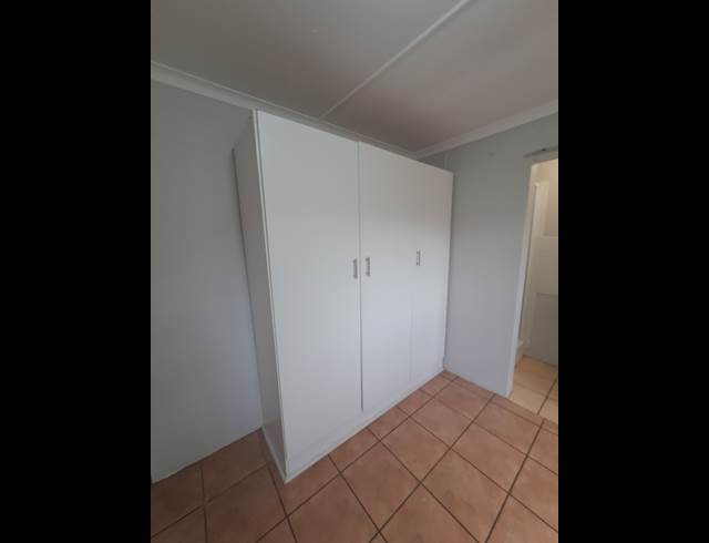 1 bed property to rent in ROUX PARK