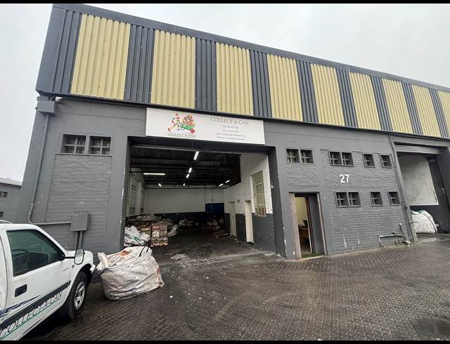 220M² WAREHOUSE TO LET IN EPPING INDUSTRIAL