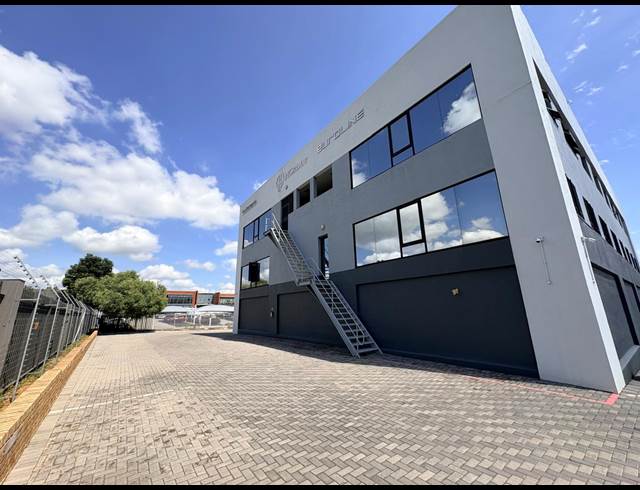 749M² OFFICE TO LET IN MIDRIDGE PARK