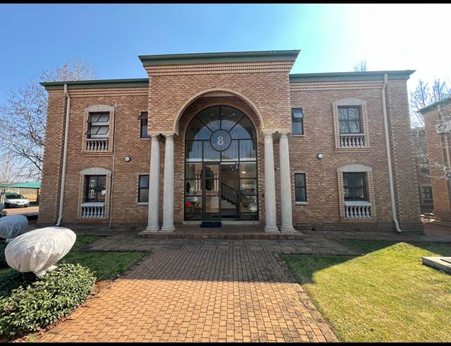 125M² OFFICE TO LET IN HIGHVELD