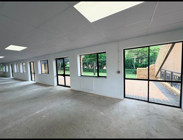 402M² OFFICE TO LET IN VORNA VALLEY