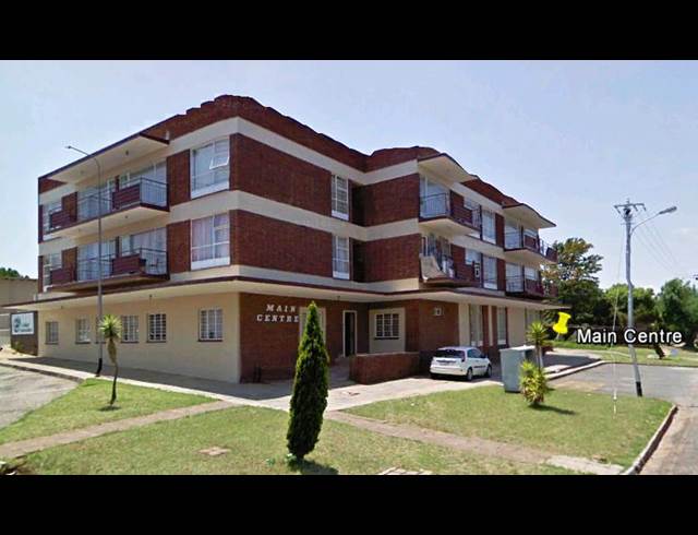 2 bed property to rent in FLORIDA