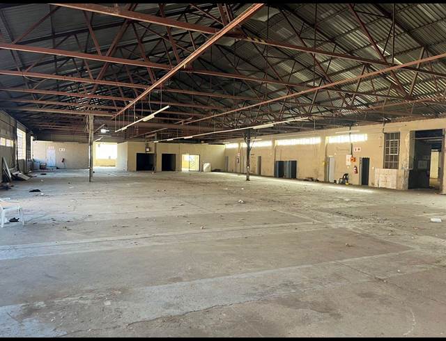 2,421M² WAREHOUSE TO LET IN BOOYSENS RESERVE
