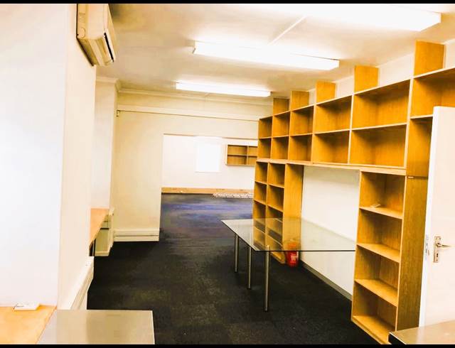 200M² OFFICE TO LET IN FORESHORE