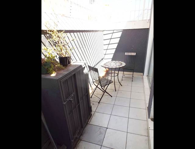 2 bed property to rent in SCHOTSCHE KLOOF