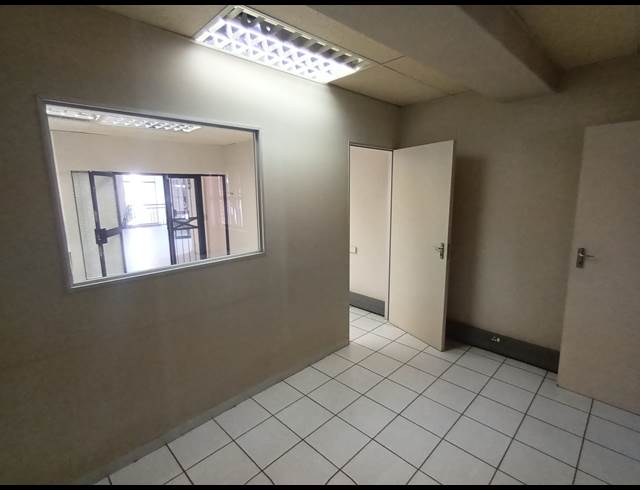 176M² OFFICE TO LET IN NELSPRUIT CENTRAL