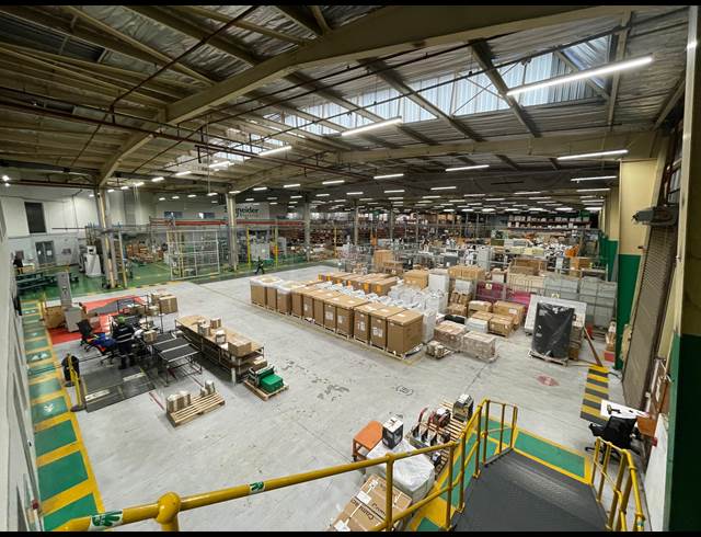 11,924M² WAREHOUSE TO LET IN HALFWAY HOUSE
