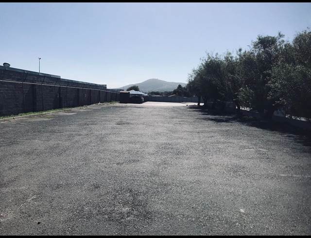 2,577M² WAREHOUSE TO LET IN PAROW INDUSTRIAL