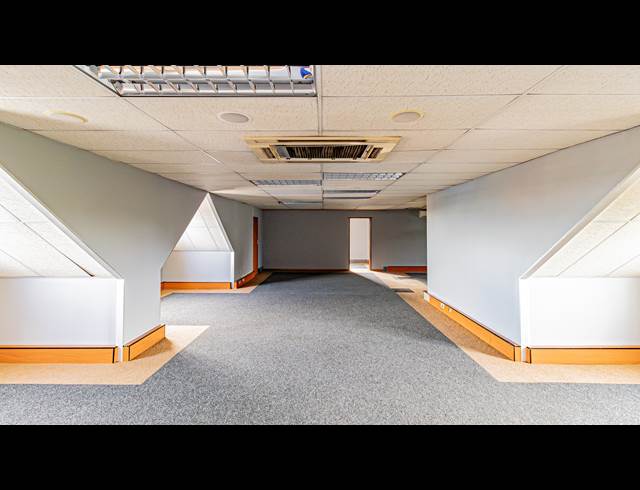 1,702M² OFFICE TO LET IN KENSINGTON B