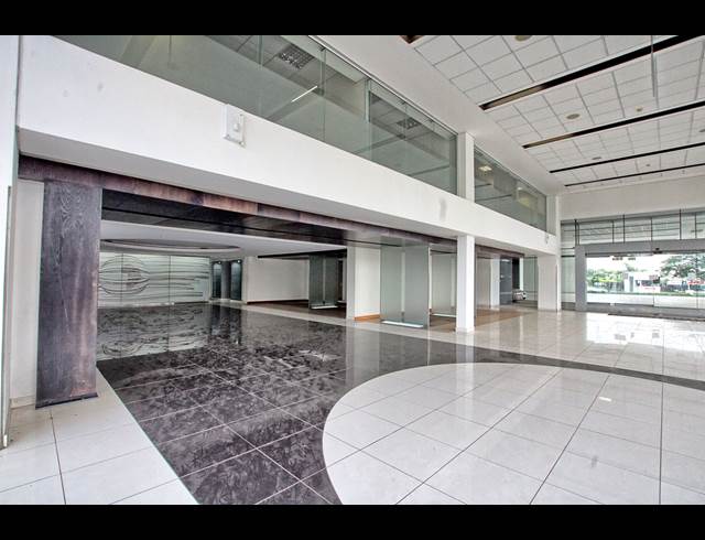 3,621M² WAREHOUSE TO LET IN ROODEPOORT