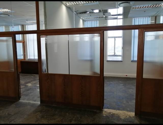 760M² OFFICE TO LET IN CONGELLA