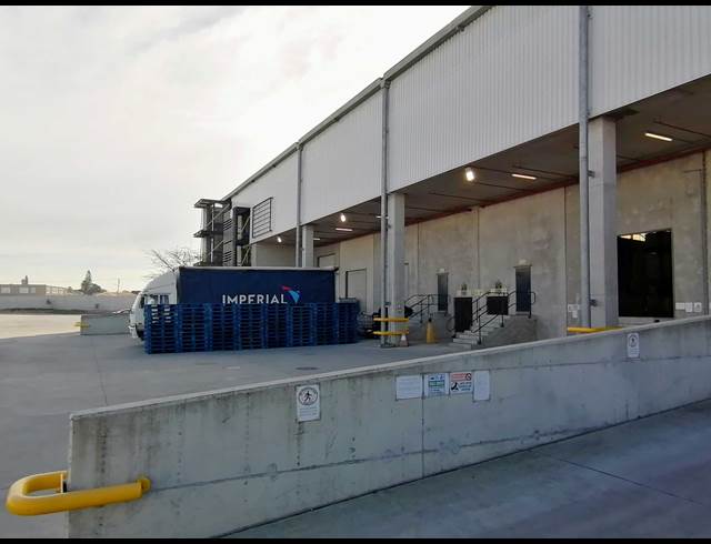 6,569M² WAREHOUSE TO LET IN BELLVILLE SOUTH INDUSTRIA