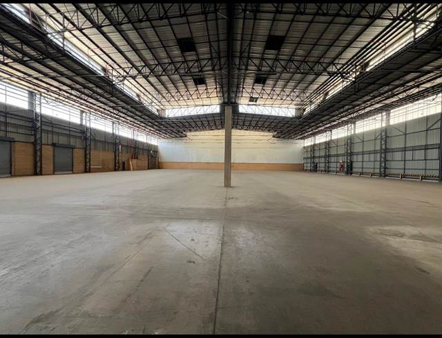 5,860M² WAREHOUSE TO LET IN GOSFORTH PARK