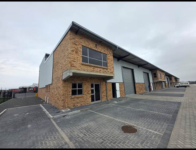 462M² WAREHOUSE TO LET IN FIRGROVE INDUSTRIAL ESTATE