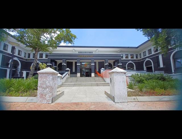 448M² OFFICE TO LET IN HYDE PARK