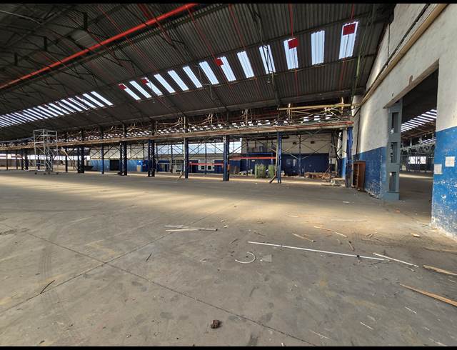 6,797M² WAREHOUSE TO LET IN TUNNEY