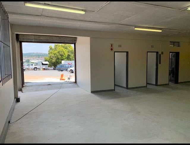 400M² WAREHOUSE RENTED IN STRIJDOMPARK