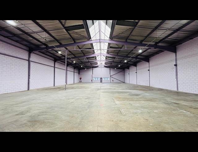1,053M² WAREHOUSE TO LET IN ROBERTVILLE