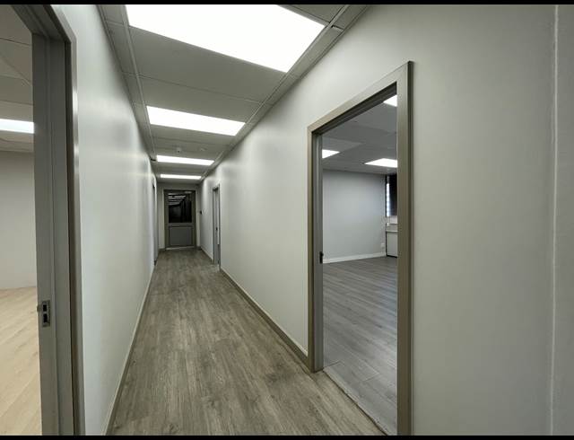 897M² OFFICE TO LET IN SANDTON CENTRAL