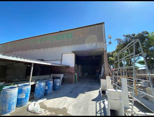 1,000M² WAREHOUSE TO LET IN BEACONVALE