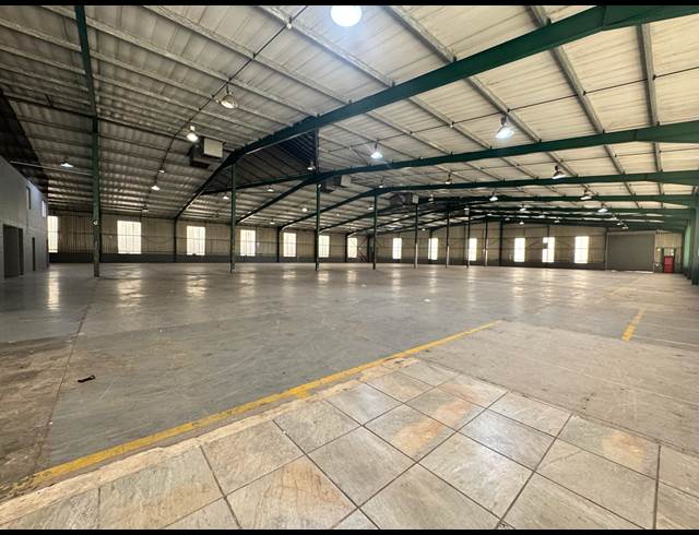 2,609.30M² WAREHOUSE TO LET IN MOUNT EDGECOMBE