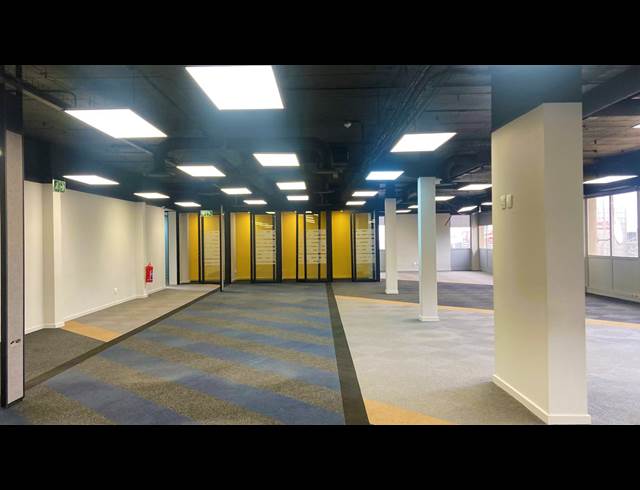 12,844M² WAREHOUSE TO LET IN RANDJESPARK