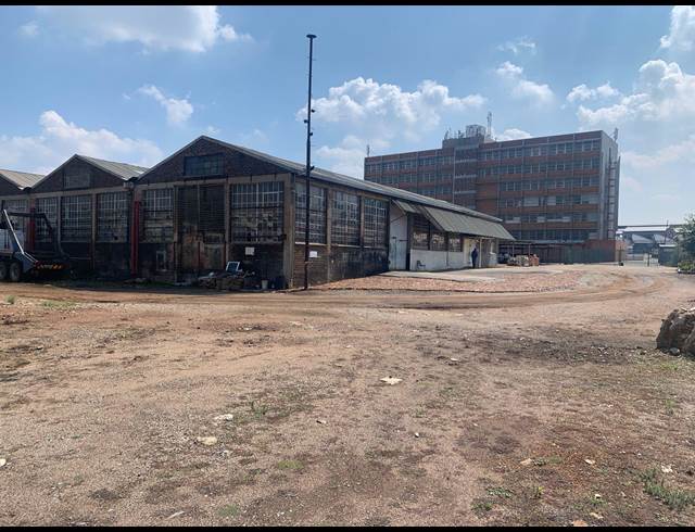 1,130M² WAREHOUSE RENTED IN WADEVILLE