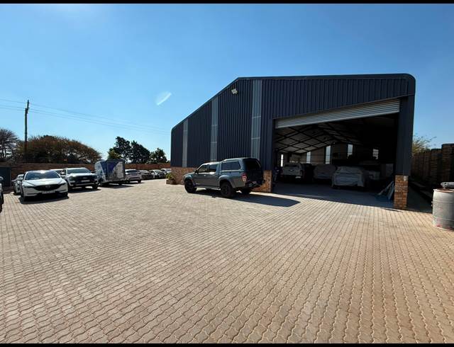 589M² WAREHOUSE TO LET IN MULDERSDRIFT