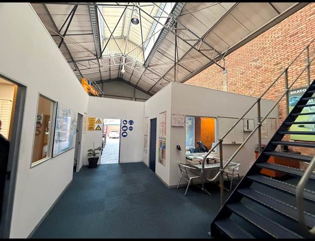 360M² WAREHOUSE TO LET IN RANDJESPARK