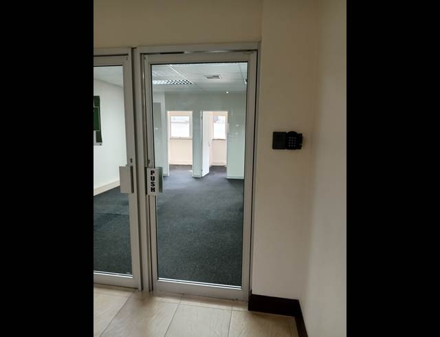 164.90M² OFFICE TO LET IN MORNINGSIDE