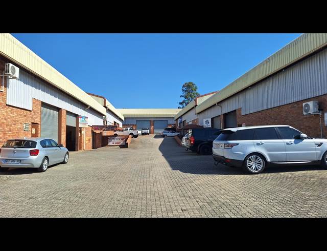 206M² OFFICE TO LET IN RIVERSIDE PARK