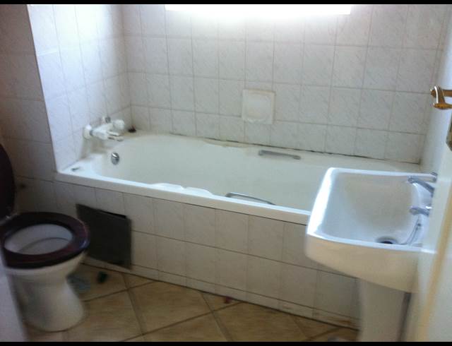 1 bed property to rent in SUIDEROORD