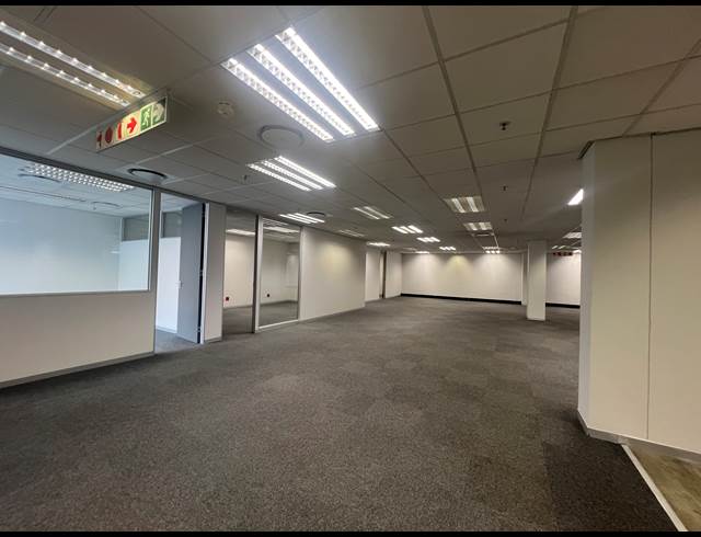 712M² OFFICE TO LET IN ROSEBANK