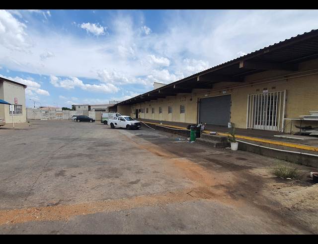 3,000M² WAREHOUSE TO LET IN ISANDO