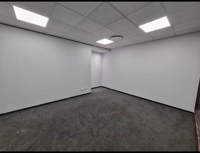 326M² OFFICE TO LET IN SANDTON CENTRAL