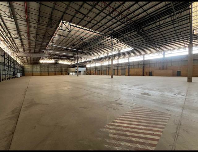 5,860M² WAREHOUSE TO LET IN GOSFORTH PARK