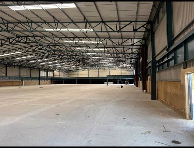 5,000M² WAREHOUSE TO LET IN ANDERBOLT