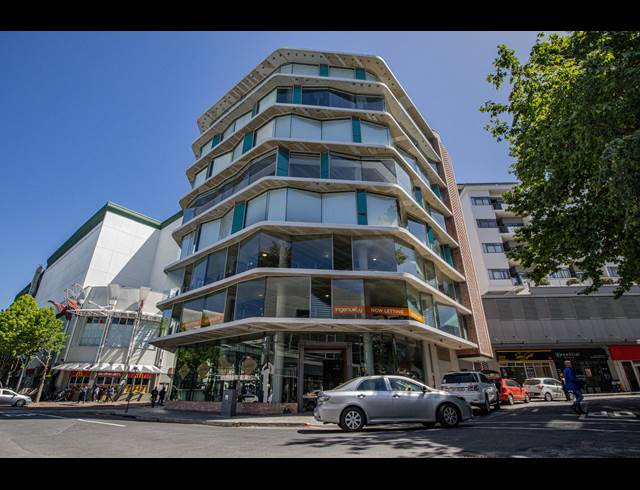 418M² OFFICE TO LET IN CLAREMONT UPPER