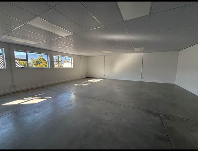 75M² OFFICE TO LET IN AUDAS ESTATE