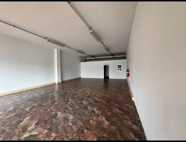 112M² RETAIL TO LET IN LASER PARK