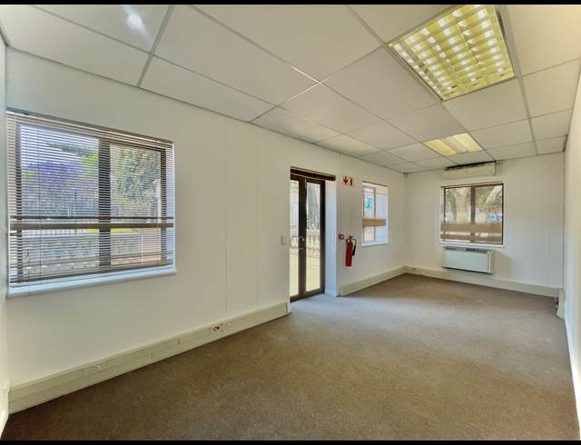 529M² OFFICE TO LET IN BRYANSTON