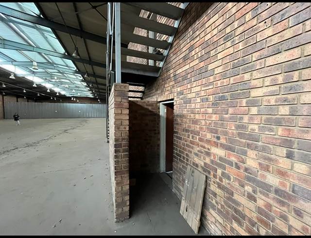 2,000M² WAREHOUSE TO LET IN BRAKPAN CENTRAL