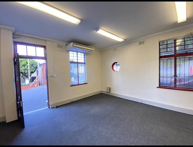 85M² OFFICE TO LET IN MOWBRAY