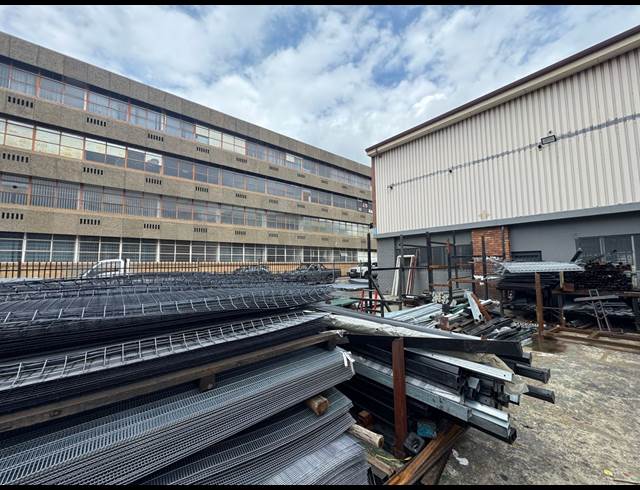 650M² WAREHOUSE TO LET IN WYNBERG