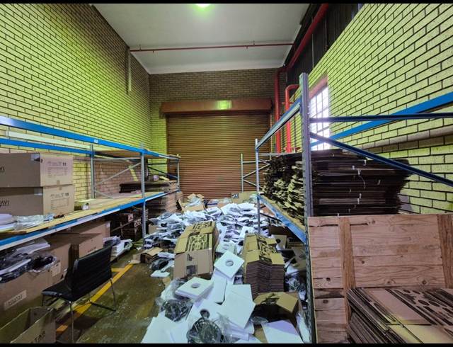 1,666M² FACTORY TO LET IN EASTGATE